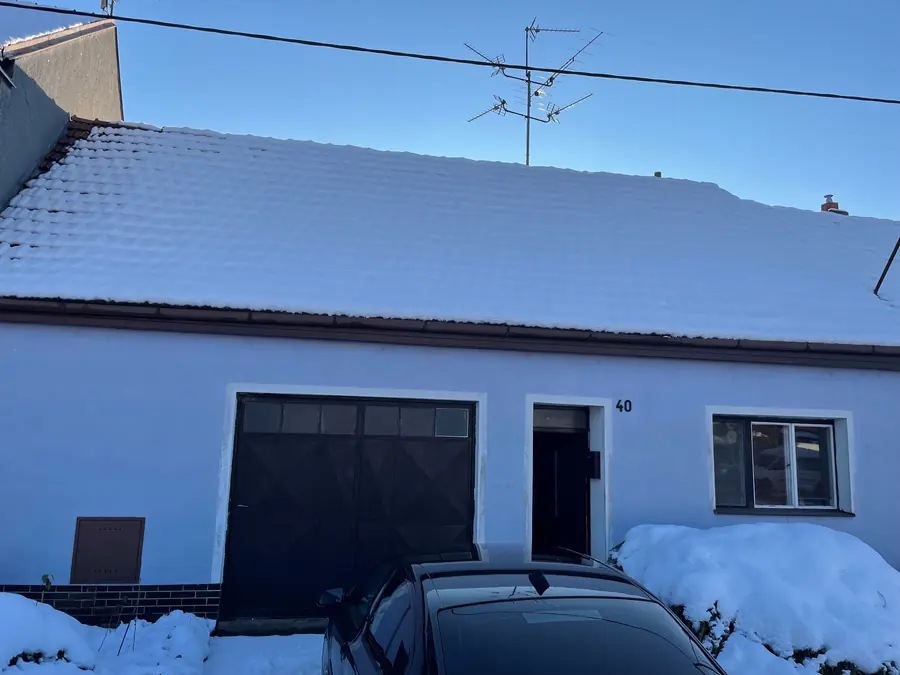 Uliční část rodinného domu v Sedleci